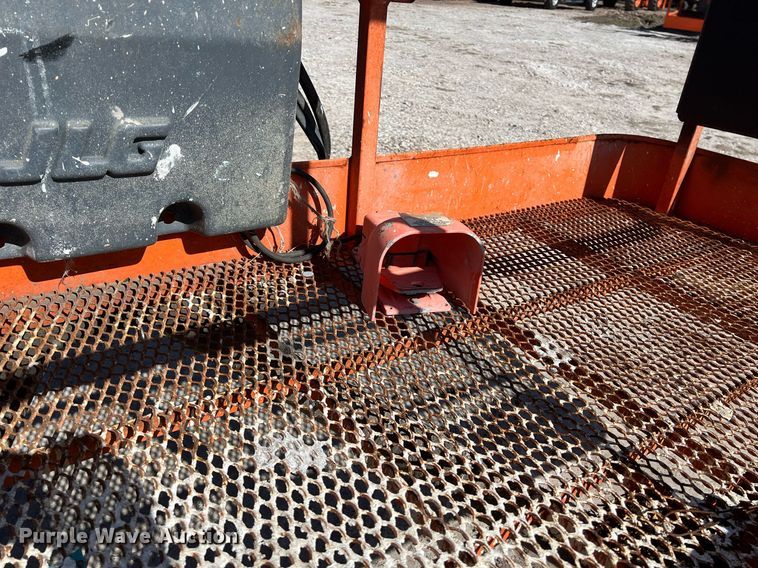 image for item DQ2350 2014 JLG 600S boom lift