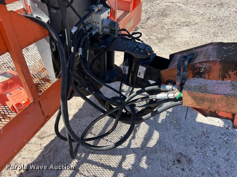 image for item DQ2350 2014 JLG 600S boom lift