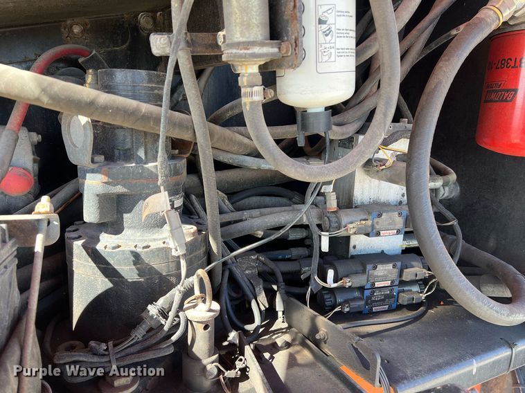 image for item DQ2350 2014 JLG 600S boom lift