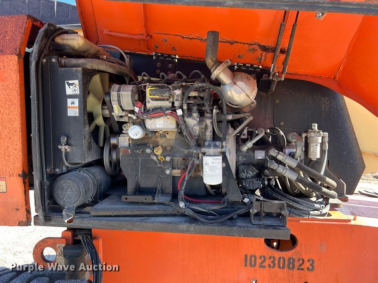 image for item DQ2350 2014 JLG 600S boom lift