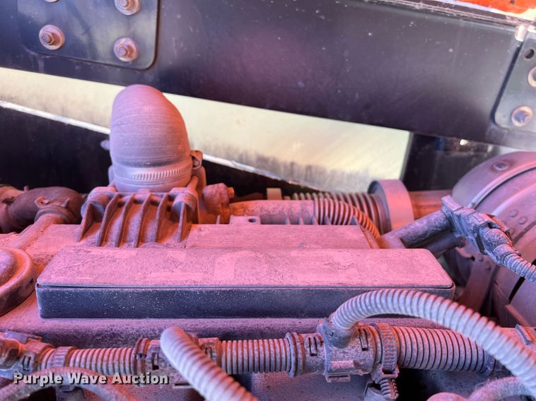 image for item DQ2350 2014 JLG 600S boom lift