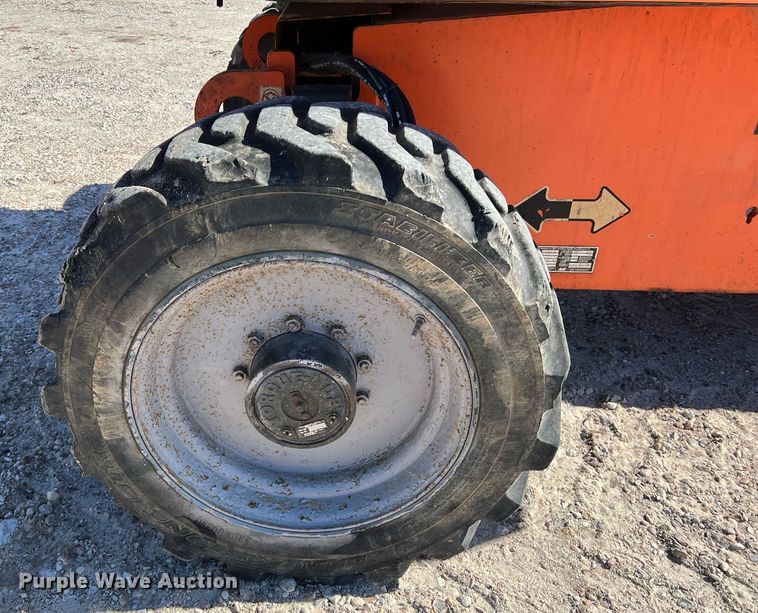 image for item DQ2350 2014 JLG 600S boom lift