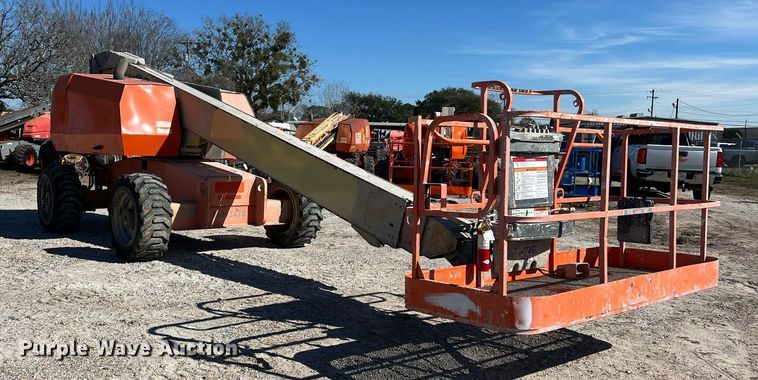 image for item DQ2351 2012 JLG 600S boom lift
