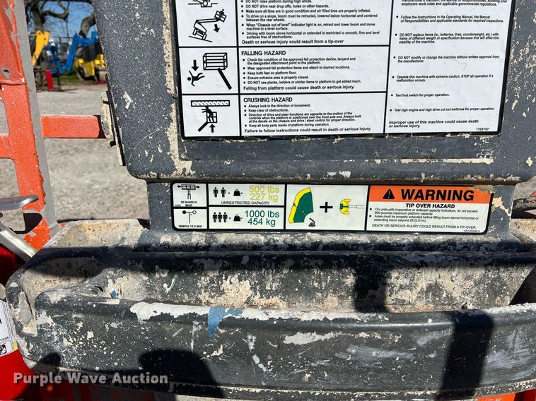 image for item DQ2351 2012 JLG 600S boom lift