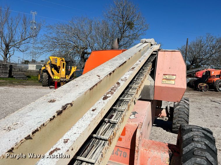 image for item DQ2351 2012 JLG 600S boom lift