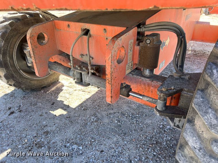 image for item DQ2351 2012 JLG 600S boom lift