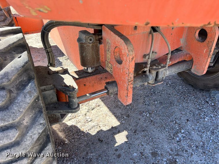 image for item DQ2351 2012 JLG 600S boom lift