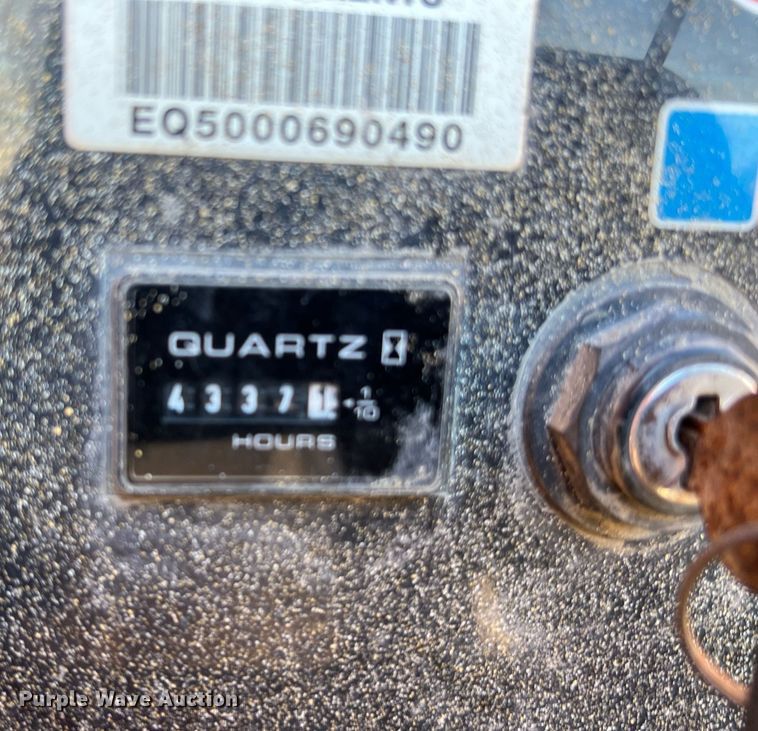 image for item DQ2351 2012 JLG 600S boom lift