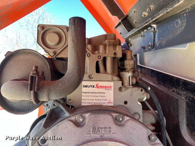 image for item DQ2351 2012 JLG 600S boom lift