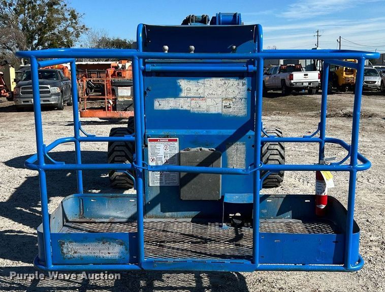 image for item DQ2353 2013 Genie Z-45/25J boom lift