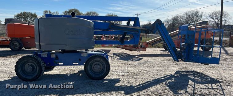 image for item DQ2353 2013 Genie Z-45/25J boom lift