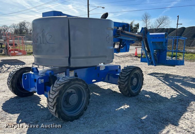 image for item DQ2353 2013 Genie Z-45/25J boom lift