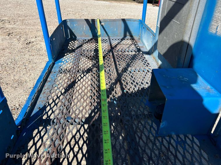 image for item DQ2353 2013 Genie Z-45/25J boom lift