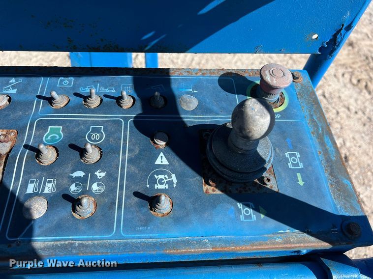 image for item DQ2353 2013 Genie Z-45/25J boom lift