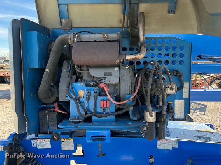 image for item DQ2353 2013 Genie Z-45/25J boom lift