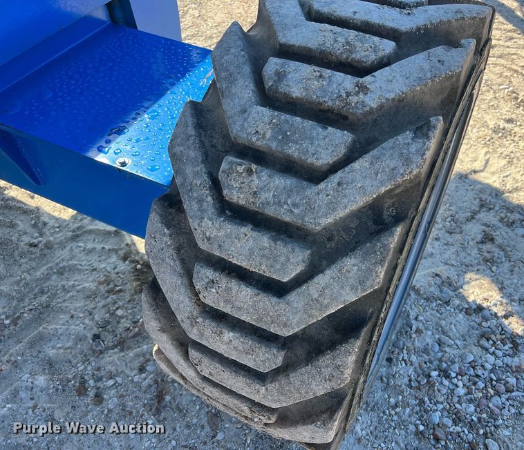 image for item DQ2353 2013 Genie Z-45/25J boom lift