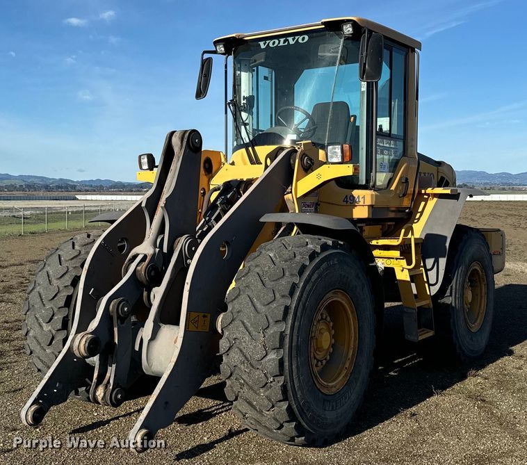 image for item DQ6711 2012 Volvo L90F wheel loader