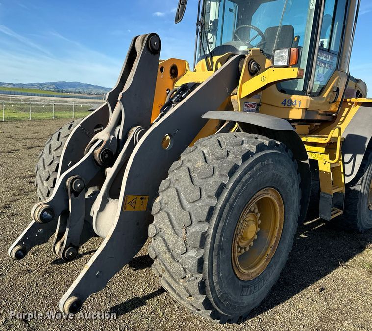 image for item DQ6711 2012 Volvo L90F wheel loader
