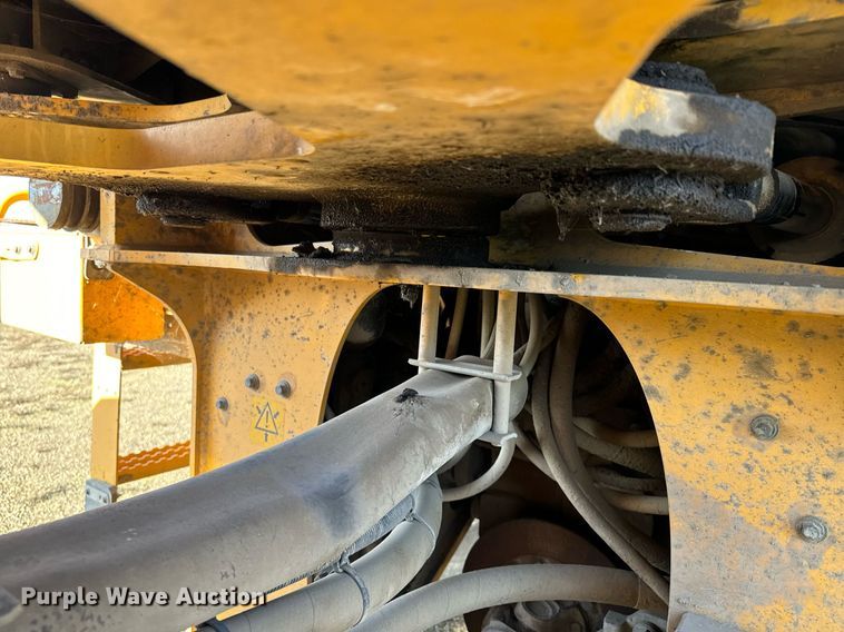 image for item DQ6711 2012 Volvo L90F wheel loader