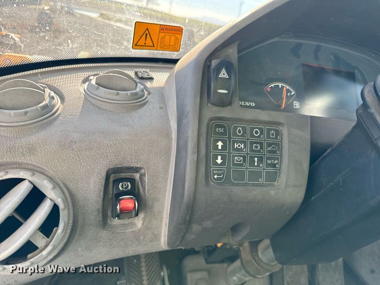 image for item DQ6711 2012 Volvo L90F wheel loader