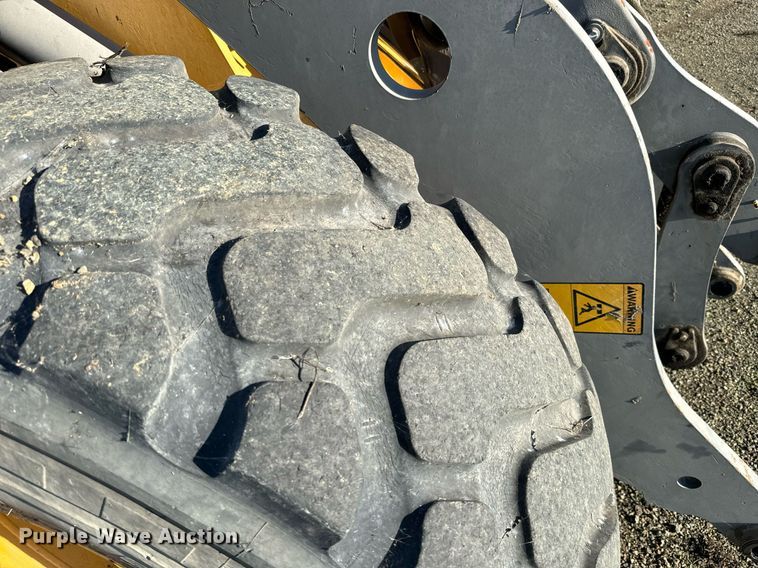 image for item DQ6711 2012 Volvo L90F wheel loader