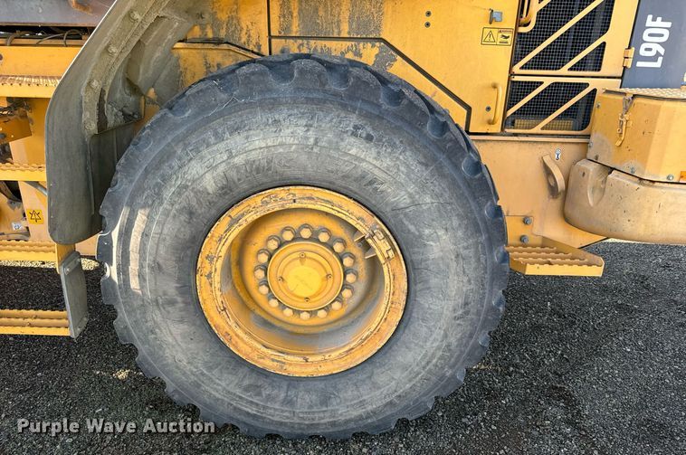 image for item DQ6711 2012 Volvo L90F wheel loader