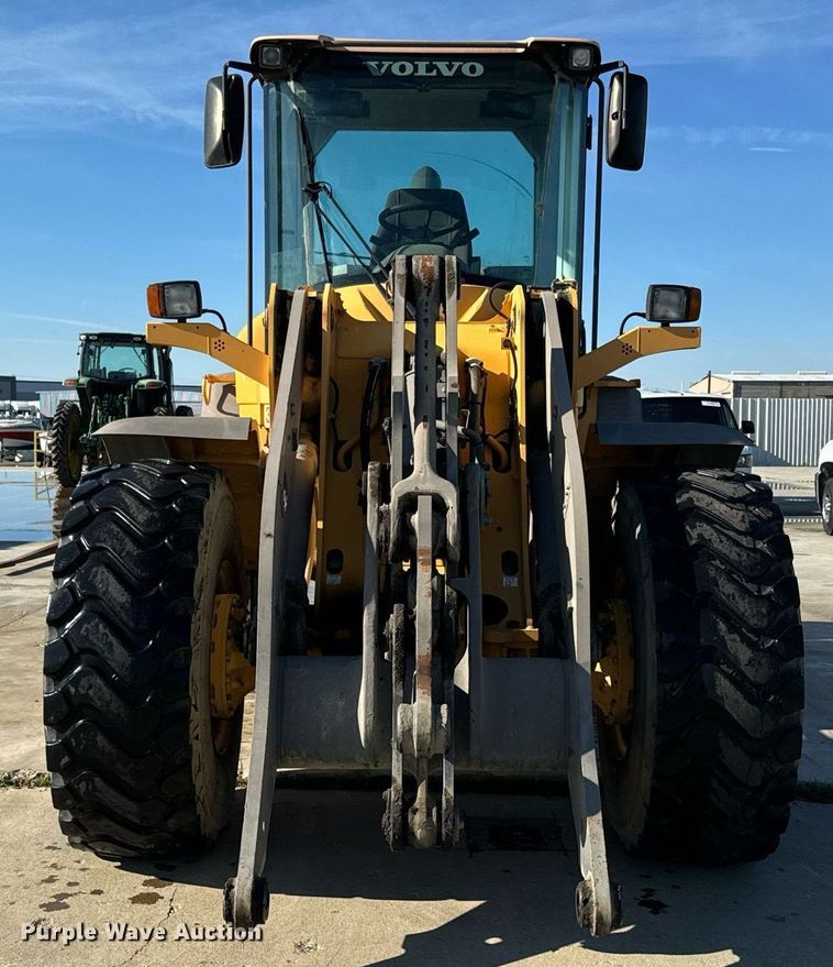 image for item DQ6712 2007 Volvo L90F wheel loader