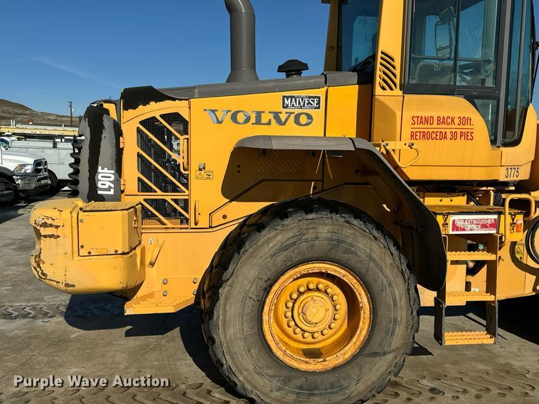image for item DQ6712 2007 Volvo L90F wheel loader