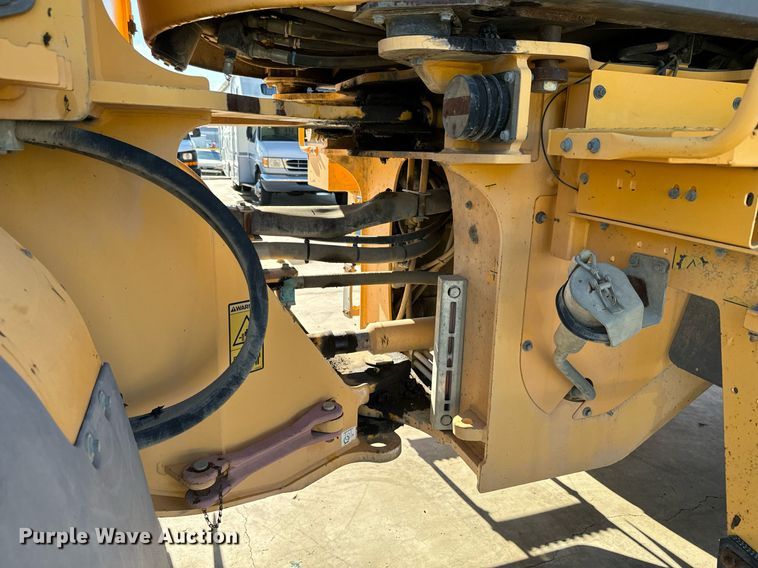 image for item DQ6712 2007 Volvo L90F wheel loader