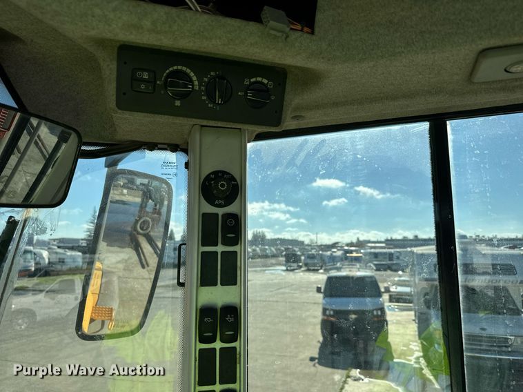 image for item DQ6712 2007 Volvo L90F wheel loader