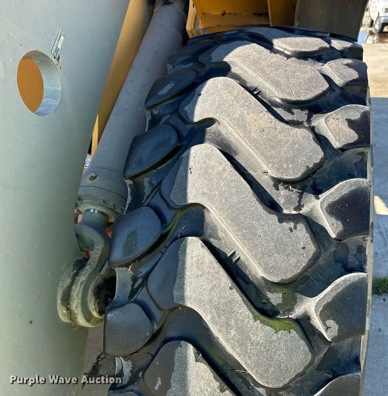 image for item DQ6712 2007 Volvo L90F wheel loader