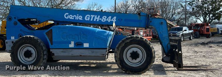 image for item DS2876 2014 Genie GTH-844 telehandler