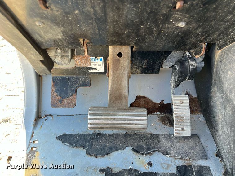 image for item DS2876 2014 Genie GTH-844 telehandler