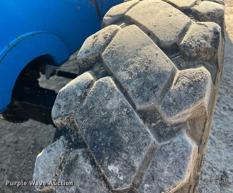 image for item DS2876 2014 Genie GTH-844 telehandler