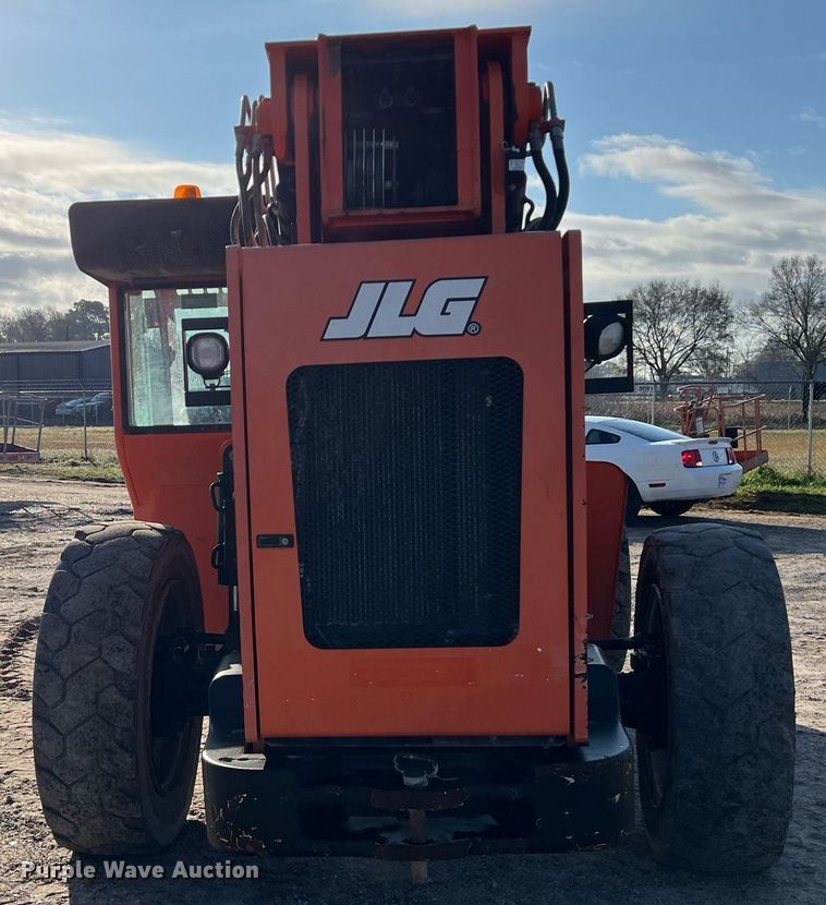 image for item DS2877 2017 JLG 8042 telehandler