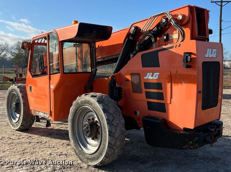 image for item DS2877 2017 JLG 8042 telehandler