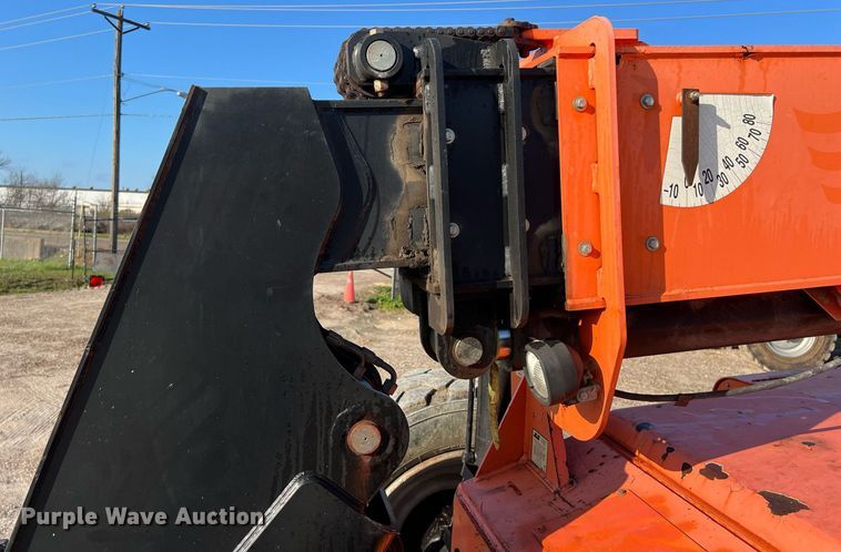 image for item DS2877 2017 JLG 8042 telehandler