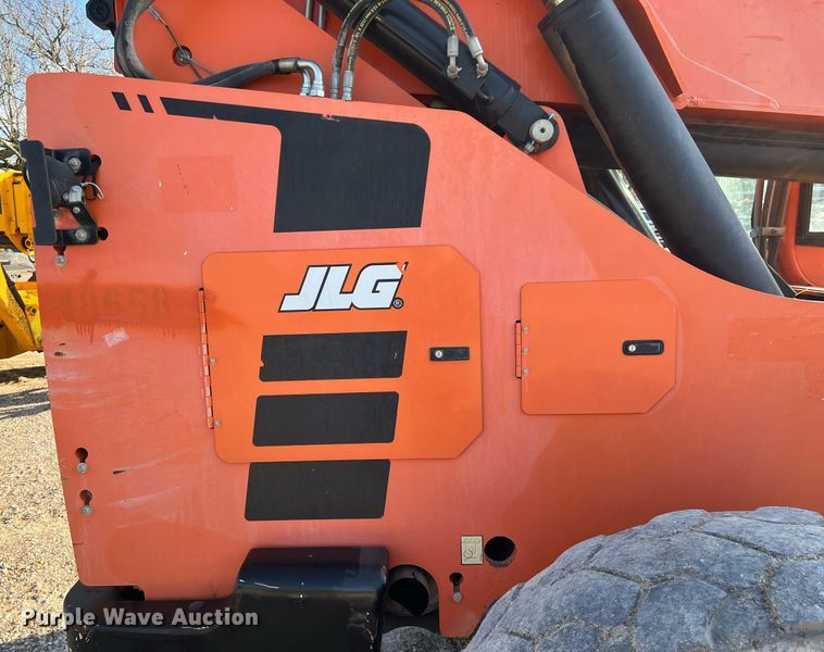 image for item DS2877 2017 JLG 8042 telehandler