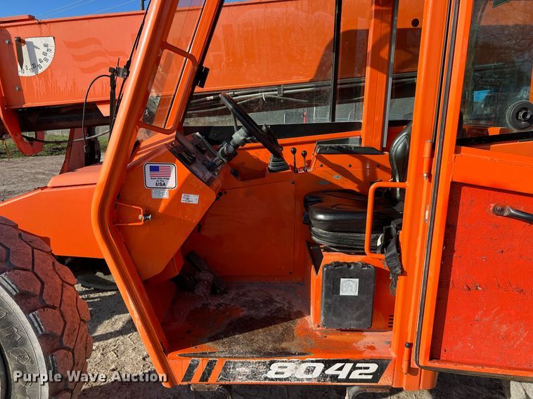 image for item DS2877 2017 JLG 8042 telehandler