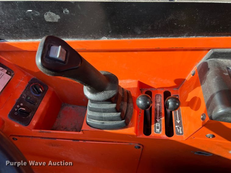 image for item DS2877 2017 JLG 8042 telehandler