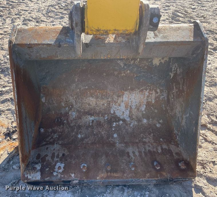 image for item DS5396 2018 Komatsu  PC138USLC-11  excavator