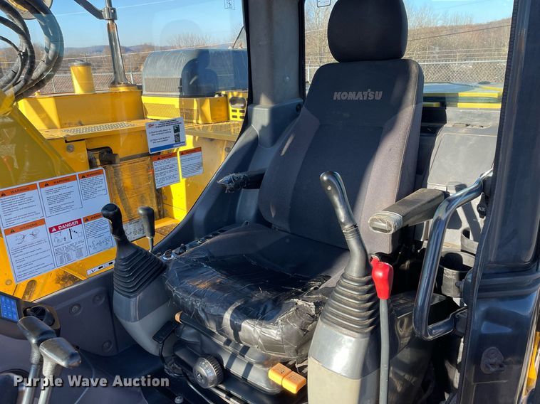 image for item DS5398 2018 Komatsu  PC138USLC-11 excavator