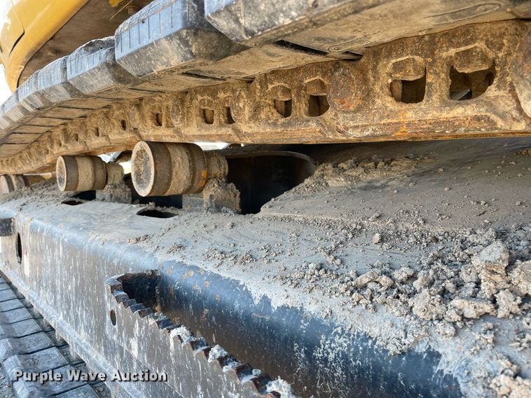 image for item DS5398 2018 Komatsu  PC138USLC-11 excavator