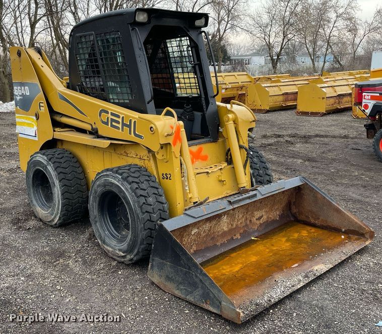 image for item DS5416 2007 Gehl 6640 skid steer loader