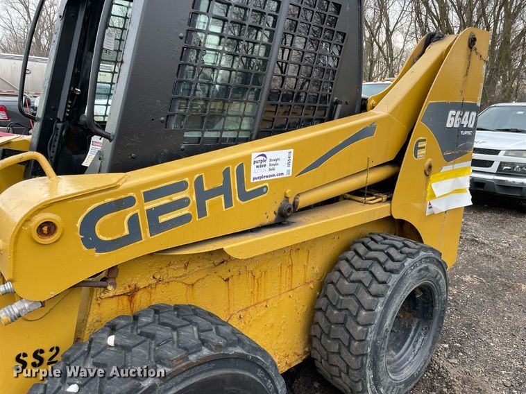 image for item DS5416 2007 Gehl 6640 skid steer loader