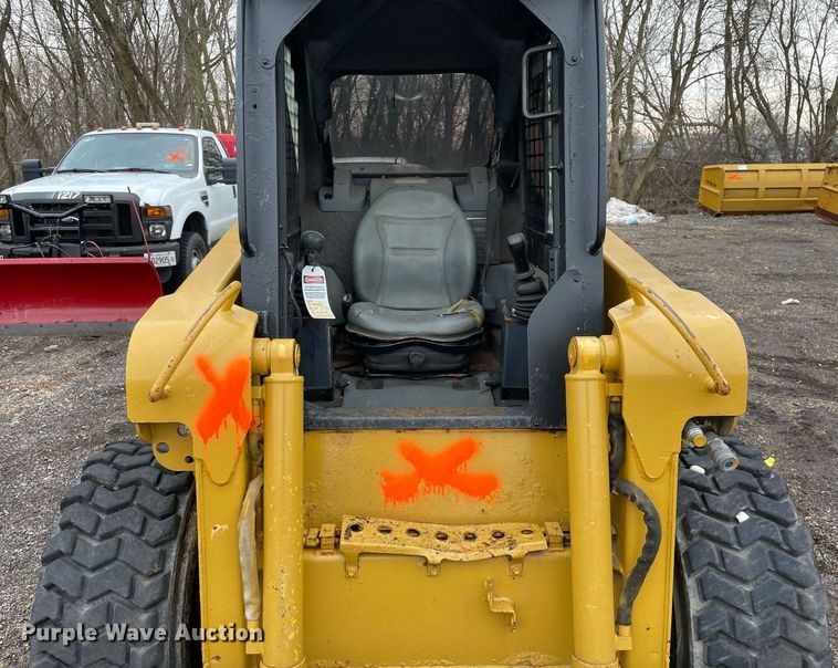 image for item DS5416 2007 Gehl 6640 skid steer loader