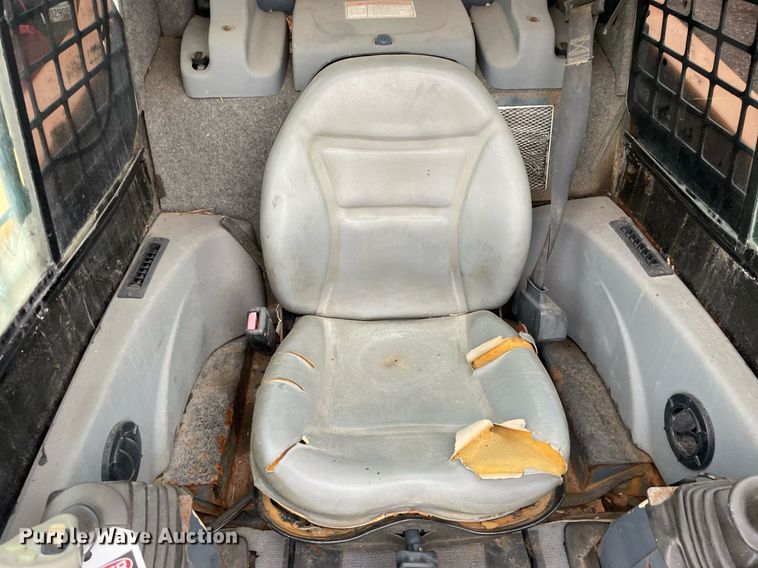 image for item DS5416 2007 Gehl 6640 skid steer loader