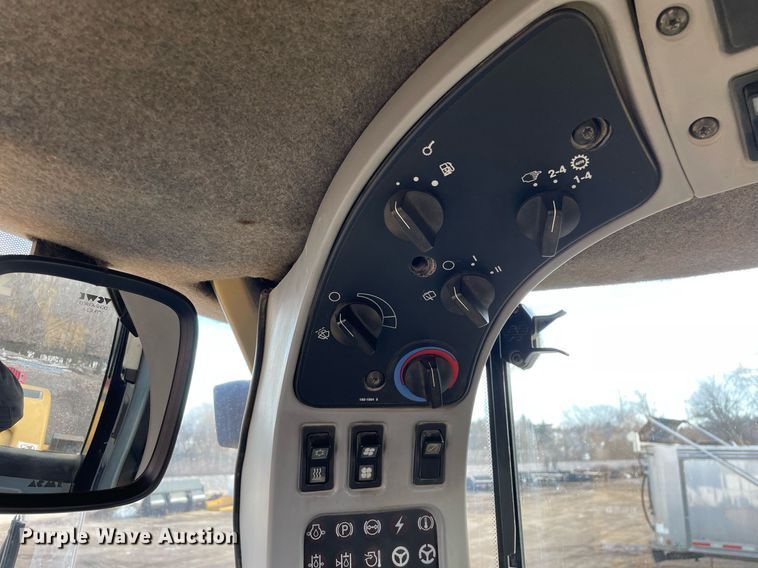 image for item DS5449 2004 Caterpillar  950G  wheel loader