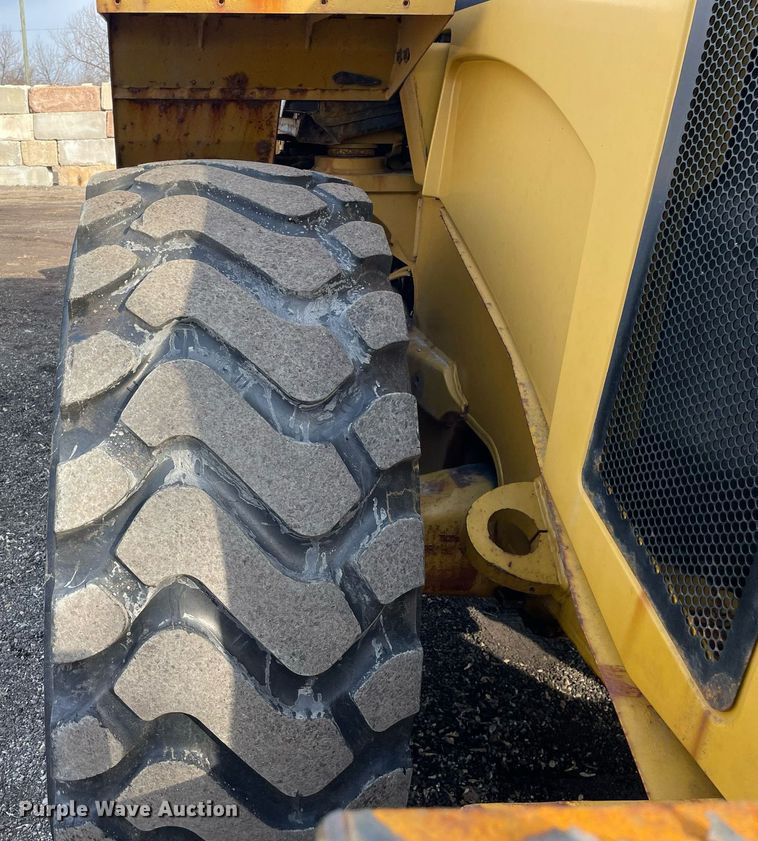 image for item DS5449 2004 Caterpillar  950G  wheel loader