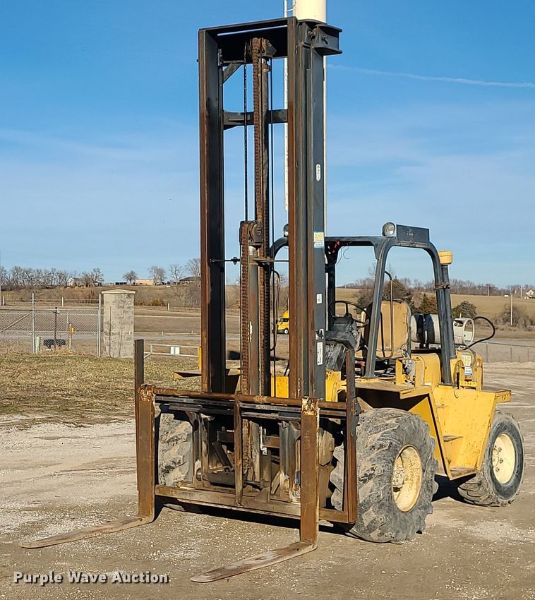 image for item DS7251 Caterpillar  R80 forklift